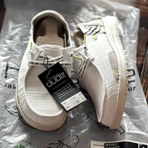 Hey Dudes- new in package